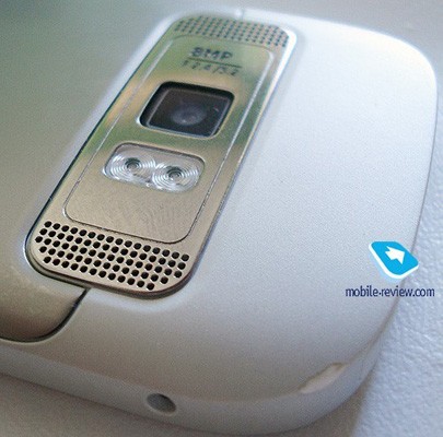 Nokia C7 back